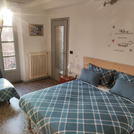 Appartamento Antiche Mura, Асти Екстериор снимка